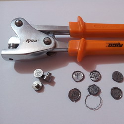 Sealing pliers